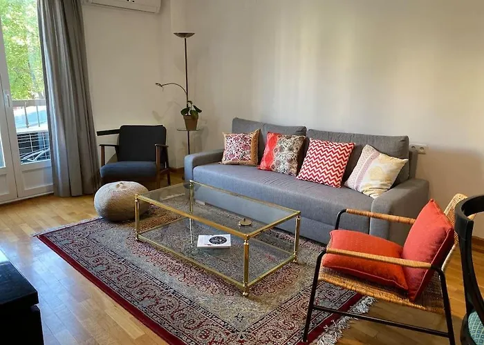 Lovely 2 Bedrooms Apartment Main Square Plasencia