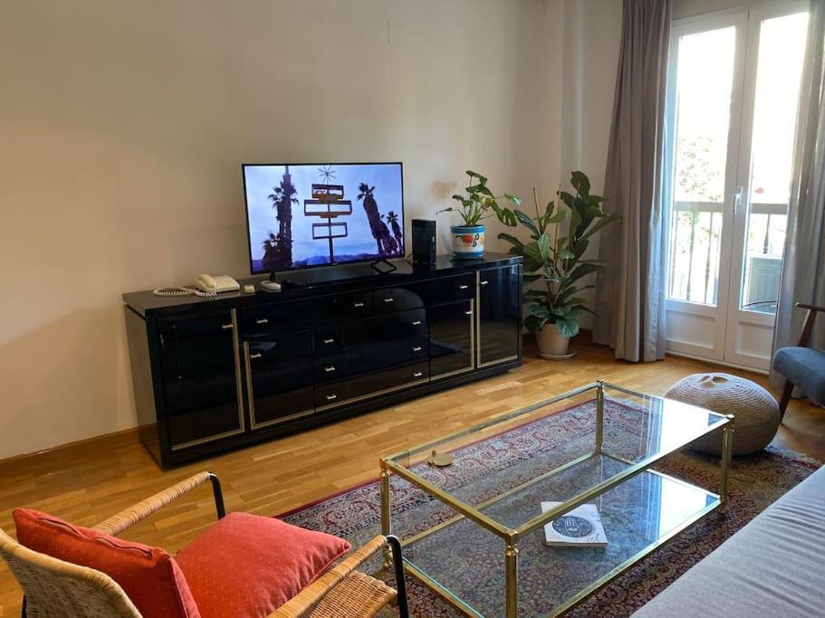 Apartment Lovely 2 Bedrooms Main Square *