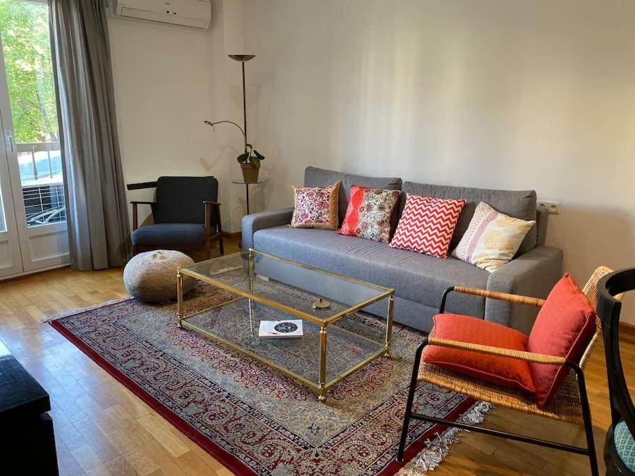 Lovely 2 Bedrooms Main Square Apartment Plasencia